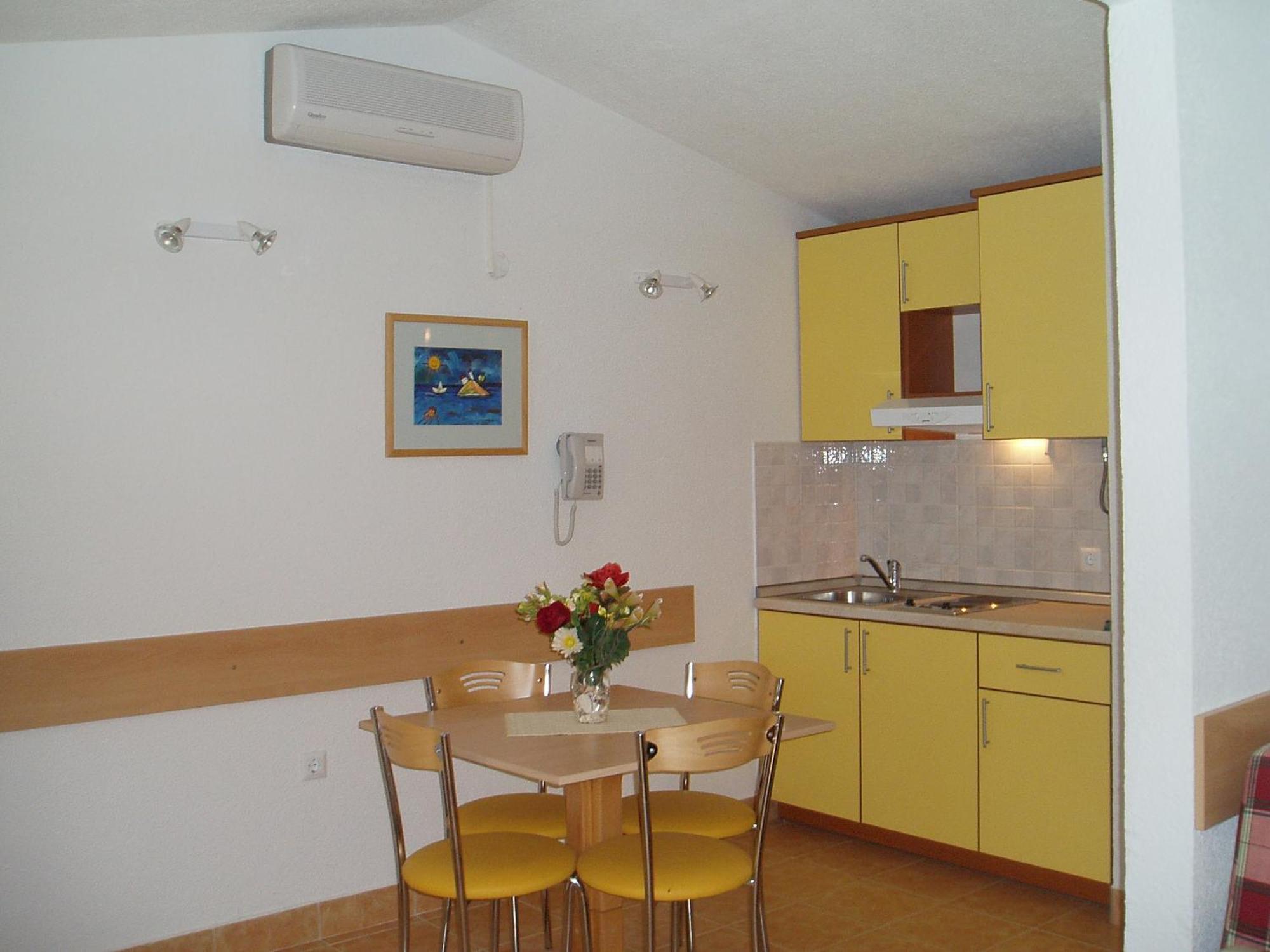 Apartment Bonaca Klek Extérieur photo