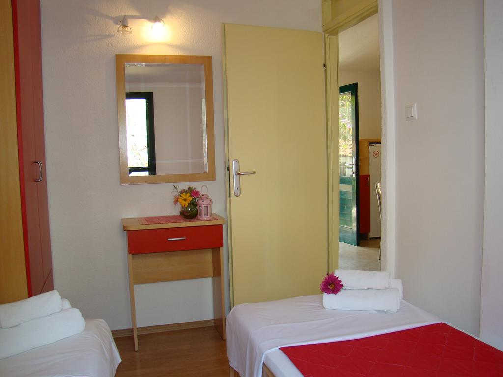 Apartment Bonaca Klek Extérieur photo